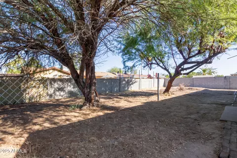 Exterior - 8640 W Mitchell Dr, Phoenix, AZ 85037 photo 3 of 6