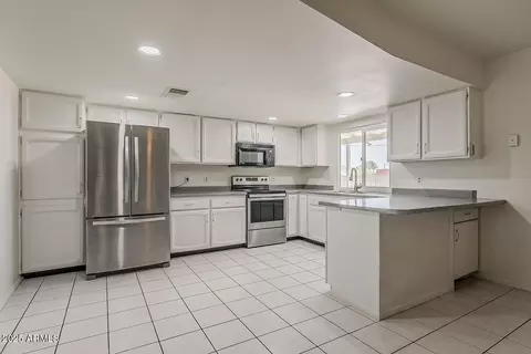 Kitchen - 10655 E Broadway Rd, Mesa, AZ 85208 photo 1 of 6