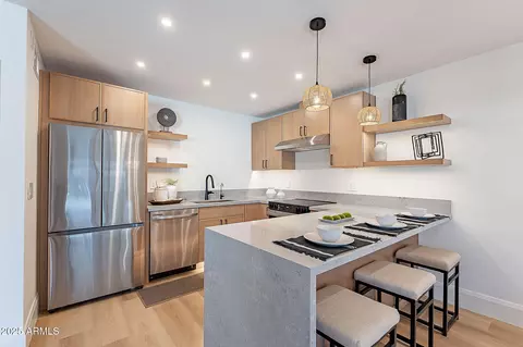 3033 N 39th St #5, Phoenix, AZ 85018