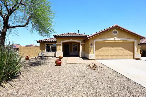 10628 W Country Club Trl, Peoria, AZ 85383