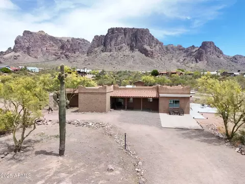 5615 E Hidalgo St, Apache Junction, AZ 85119