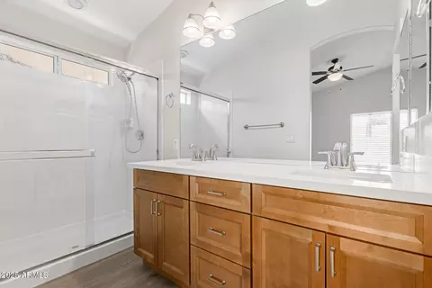 Bath - 1350 E Vaughn Ave, Gilbert, AZ 85234 photo 1 of 2