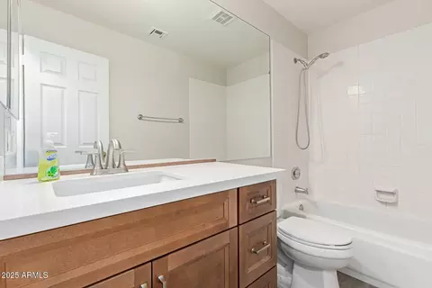 Bath - 1350 E Vaughn Ave, Gilbert, AZ 85234 photo 2 of 2