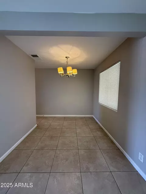 Dining - 2401 W Weldon Ave, Phoenix, AZ 85015 photo 1 of 2