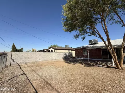 Exterior - 2401 W Weldon Ave, Phoenix, AZ 85015 photo 8 of 13