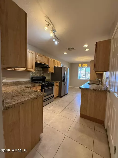 Kitchen - 2401 W Weldon Ave, Phoenix, AZ 85015 photo 1 of 5