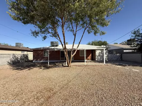 Exterior - 2401 W Weldon Ave, Phoenix, AZ 85015 photo 7 of 13