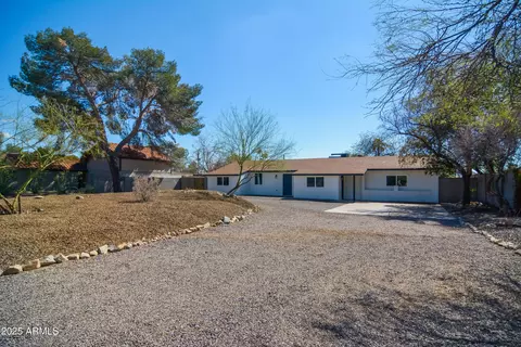 3249 E Sunnyside Ln, Phoenix, AZ 85032 photo 3