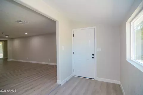 3249 E Sunnyside Ln, Phoenix, AZ 85032 photo 11