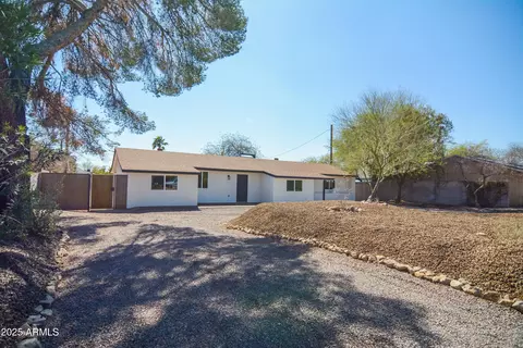 3249 E Sunnyside Ln, Phoenix, AZ 85032 photo 4