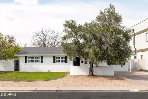 6522 E 2nd St, Scottsdale, AZ 85251