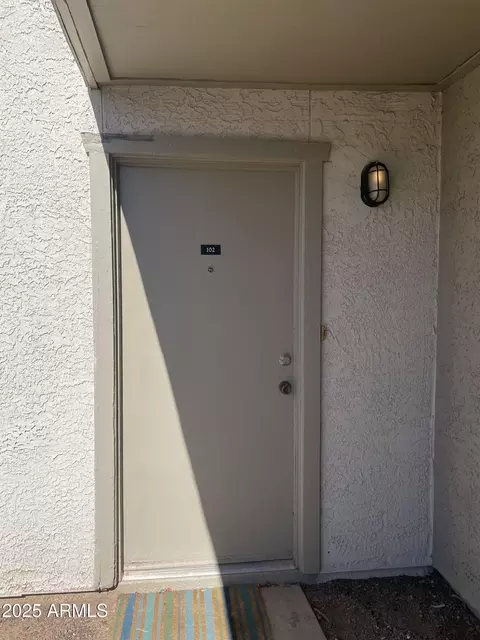 Exterior - 2844 E Monte Cristo Ave, Phoenix, AZ 85032 photo 4 of 13