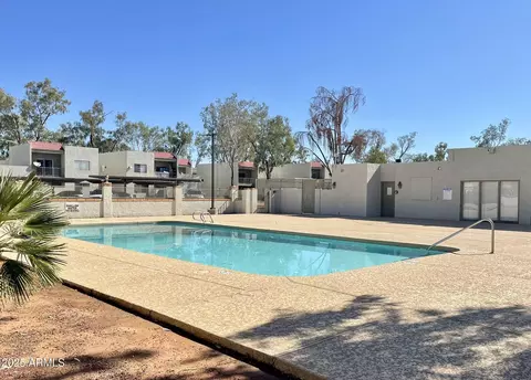 Exterior - 2844 E Monte Cristo Ave, Phoenix, AZ 85032 photo 12 of 13