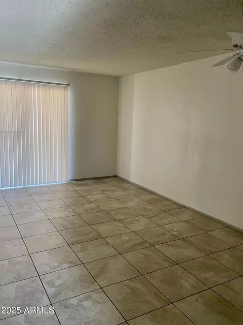 Living - 2844 E Monte Cristo Ave, Phoenix, AZ 85032 photo 1 of 4