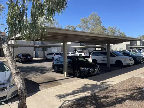 Exterior - 2844 E Monte Cristo Ave, Phoenix, AZ 85032 photo 5 of 13