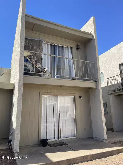 Exterior - 2844 E Monte Cristo Ave, Phoenix, AZ 85032 photo 10 of 13