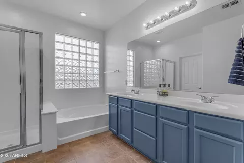 Bath - 4093 E Dublin St, Gilbert, AZ 85295 photo 2 of 4