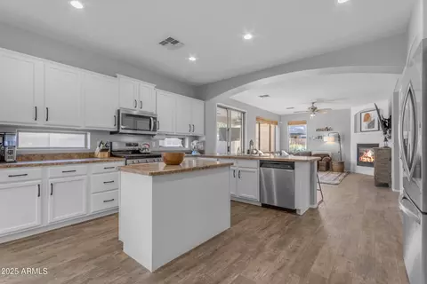 Kitchen - 4093 E Dublin St, Gilbert, AZ 85295 photo 4 of 6