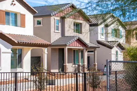 476 S Soho Ln #2, Chandler, AZ 85225
