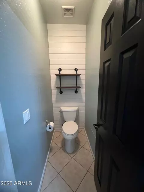 Bath - 4130 E Megan St, Gilbert, AZ 85295 photo 3 of 4