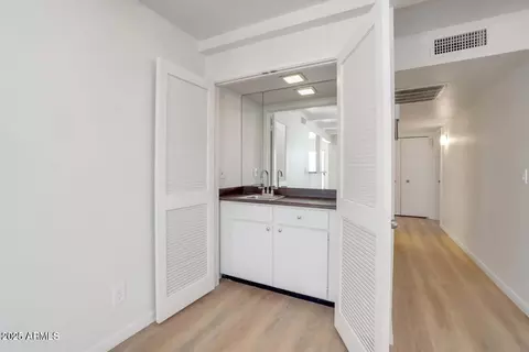 511 E Calavar Rd, Phoenix, AZ 85022 photo 13