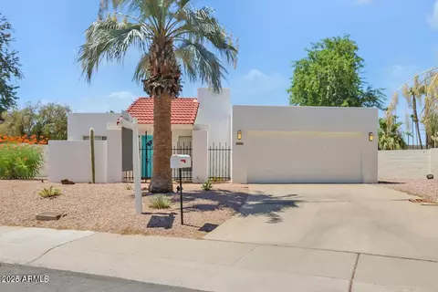 511 E Calavar Rd, Phoenix, AZ 85022