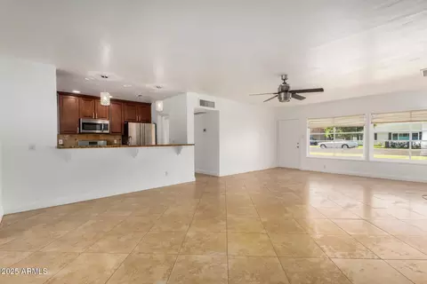 317 E Belmont Ave, Phoenix, AZ 85020 photo 9