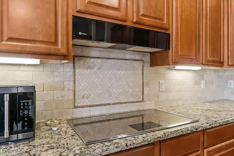 Kitchen - 2612 S Jacob St, Gilbert, AZ 85295 photo 3 of 5