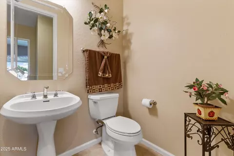 Bath - 2612 S Jacob St, Gilbert, AZ 85295 photo 7 of 8