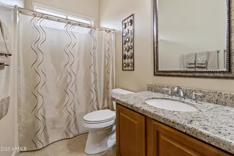 Bath - 2612 S Jacob St, Gilbert, AZ 85295 photo 6 of 8