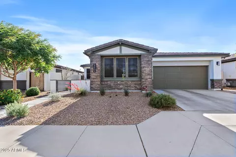 39904 N Maddox Rd, San Tan Valley, AZ 85140