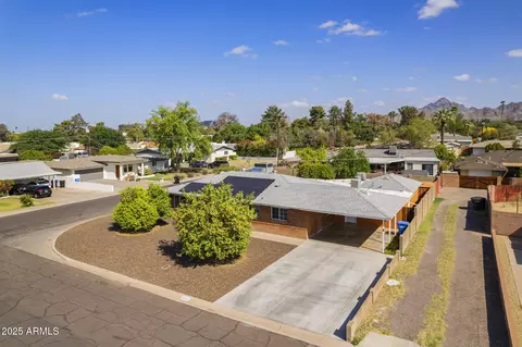 View/Area - 3002 E Montecito Ave, Phoenix, AZ 85016 photo 4 of 8