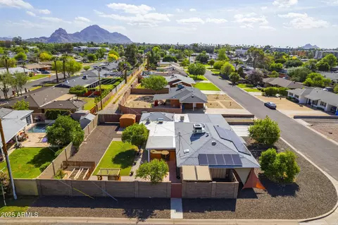 View/Area - 3002 E Montecito Ave, Phoenix, AZ 85016 photo 6 of 8