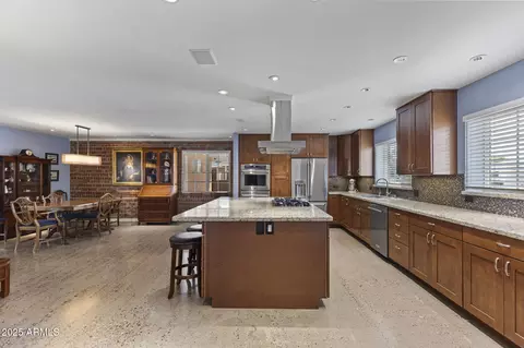 Kitchen - 3002 E Montecito Ave, Phoenix, AZ 85016 photo 2 of 6