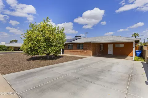 Exterior - 3002 E Montecito Ave, Phoenix, AZ 85016 photo 2 of 12