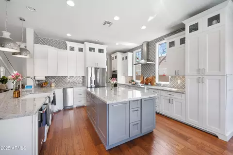 Kitchen - 2988 E Comstock Dr, Gilbert, AZ 85296 photo 1 of 2