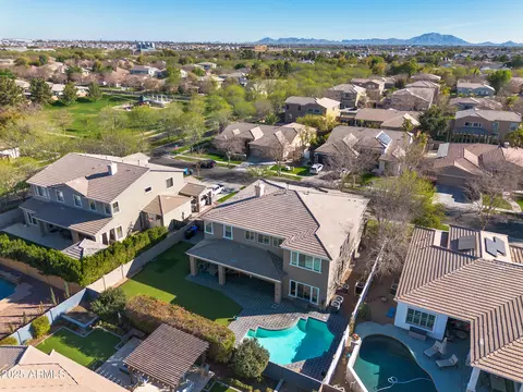 View/Area - 2988 E Comstock Dr, Gilbert, AZ 85296 photo 2 of 4