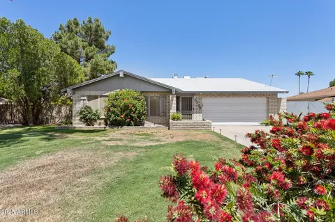 3736 W Angela Dr, Glendale, AZ 85308