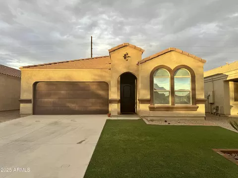 29109 N Fire Agate Rd, San Tan Valley, AZ 85143
