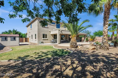Exterior - 3169 Eleana Ln, Gilbert, AZ 85298 photo 5 of 13