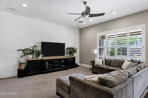 Living - 3169 Eleana Ln, Gilbert, AZ 85298 photo 3 of 3