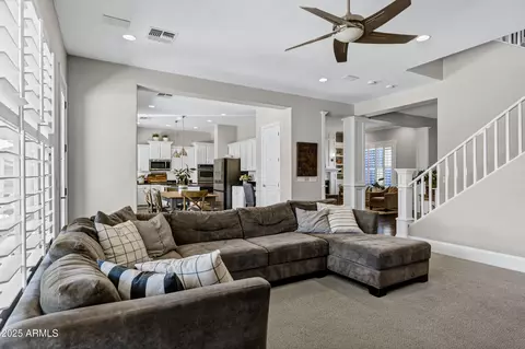 Living - 3169 Eleana Ln, Gilbert, AZ 85298 photo 2 of 3