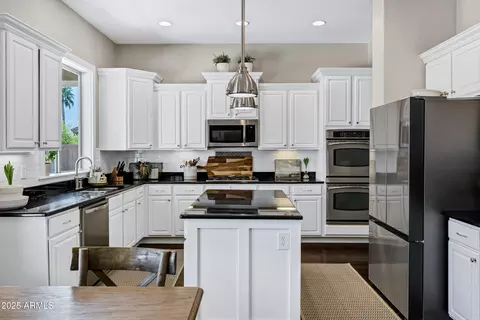Kitchen - 3169 Eleana Ln, Gilbert, AZ 85298 photo 2 of 7