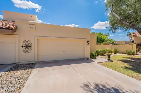 2369 W Shawnee Dr, Chandler, AZ 85224