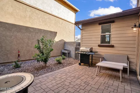 Exterior - 4156 E Jesse St, Gilbert, AZ 85295 photo 4 of 8