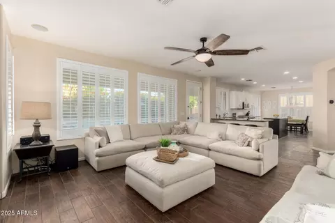 6449 S Glory Ct, Gilbert, AZ 85298 photo 16