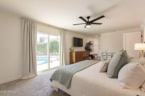 Bedroom - 1747 W Echo Ln, Phoenix, AZ 85021 photo 2 of 3