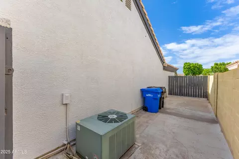 Exterior - 4214 E Morrow Dr, Phoenix, AZ 85050 photo 3 of 5