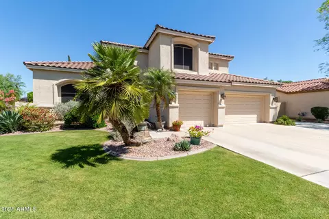 7242 W Aurora Dr, Glendale, AZ 85308