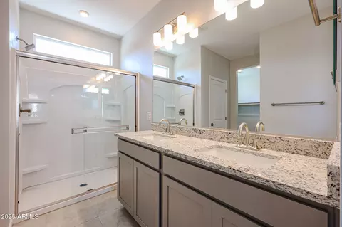 Bath - 2720 E Dutchmans Trl, Apache Junction, AZ 85119 photo 3 of 4